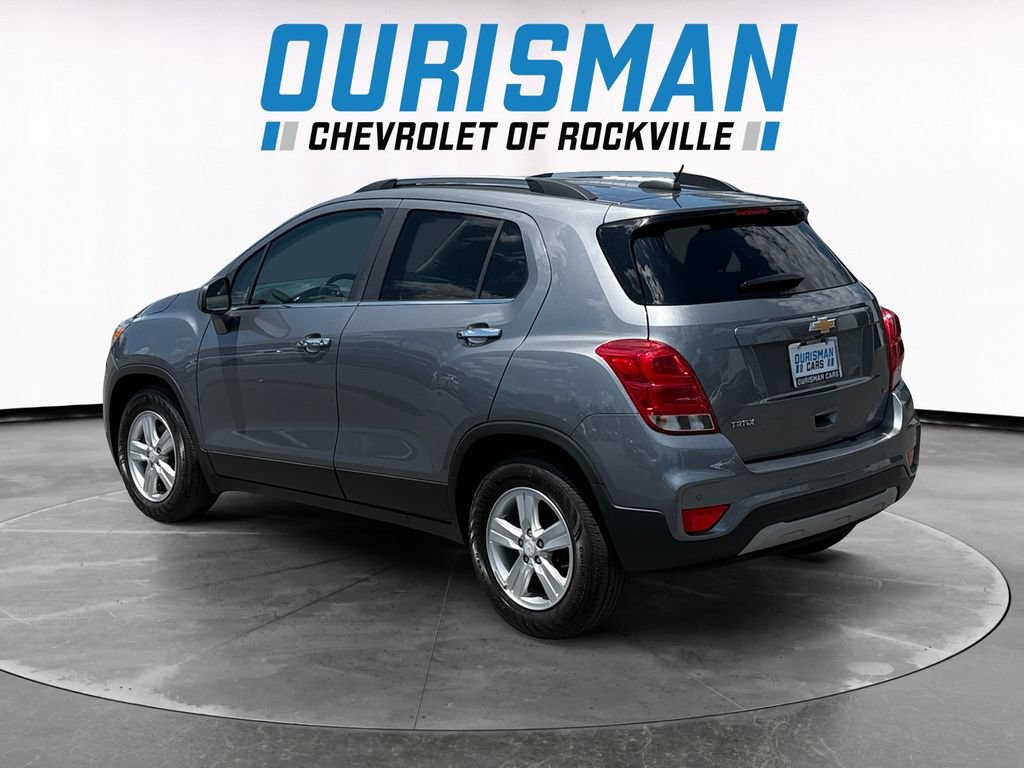Used 2020 Chevrolet Trax LT w/ Driver Confidence Package FWD image 4