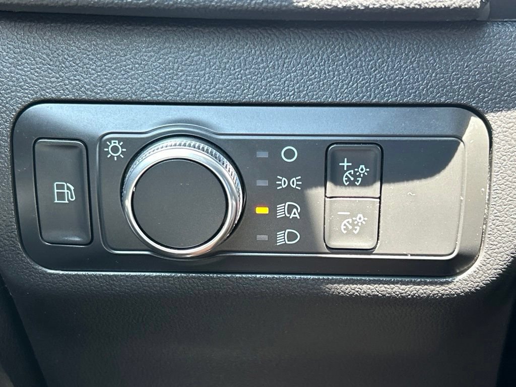 Used 2022 Ford Escape SE w/ SE Sport Appearance Package FWD image 29