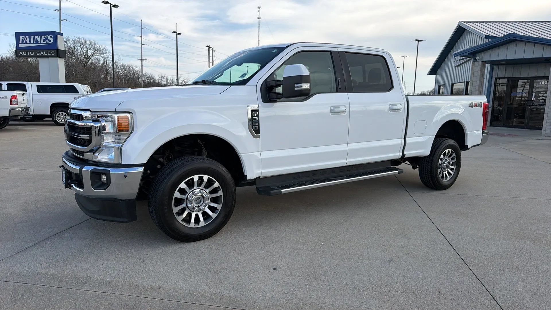 Used 2020 Ford F350 Lariat w/ Lariat Value Package AWD/4WD image 6