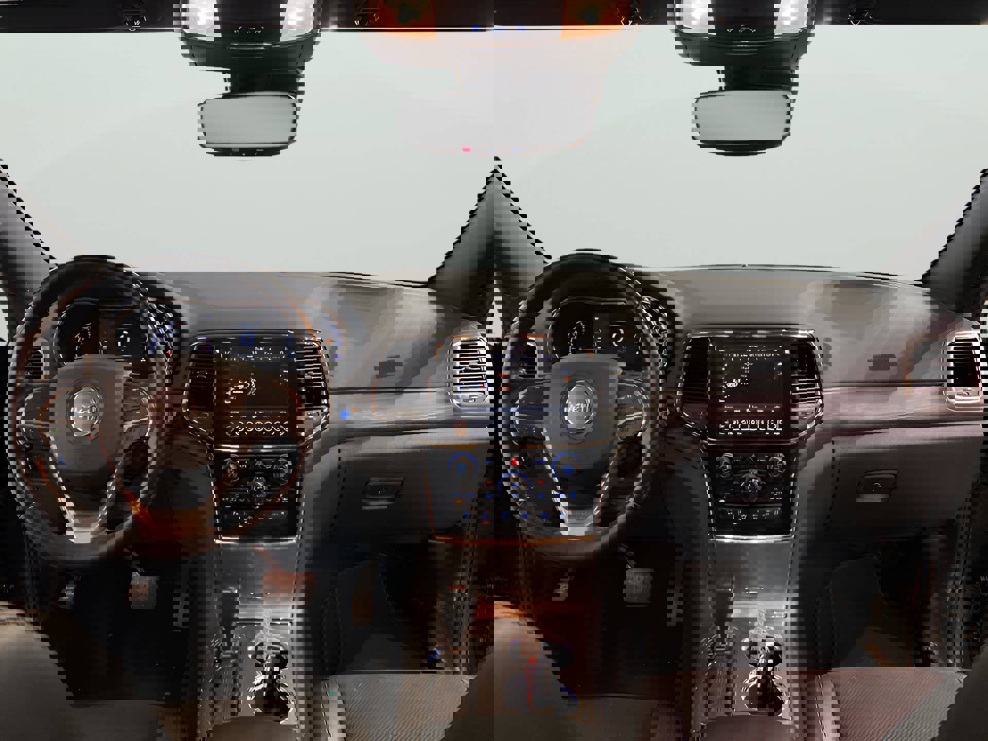 Used 2020 Jeep Grand Cherokee Altitude image 16