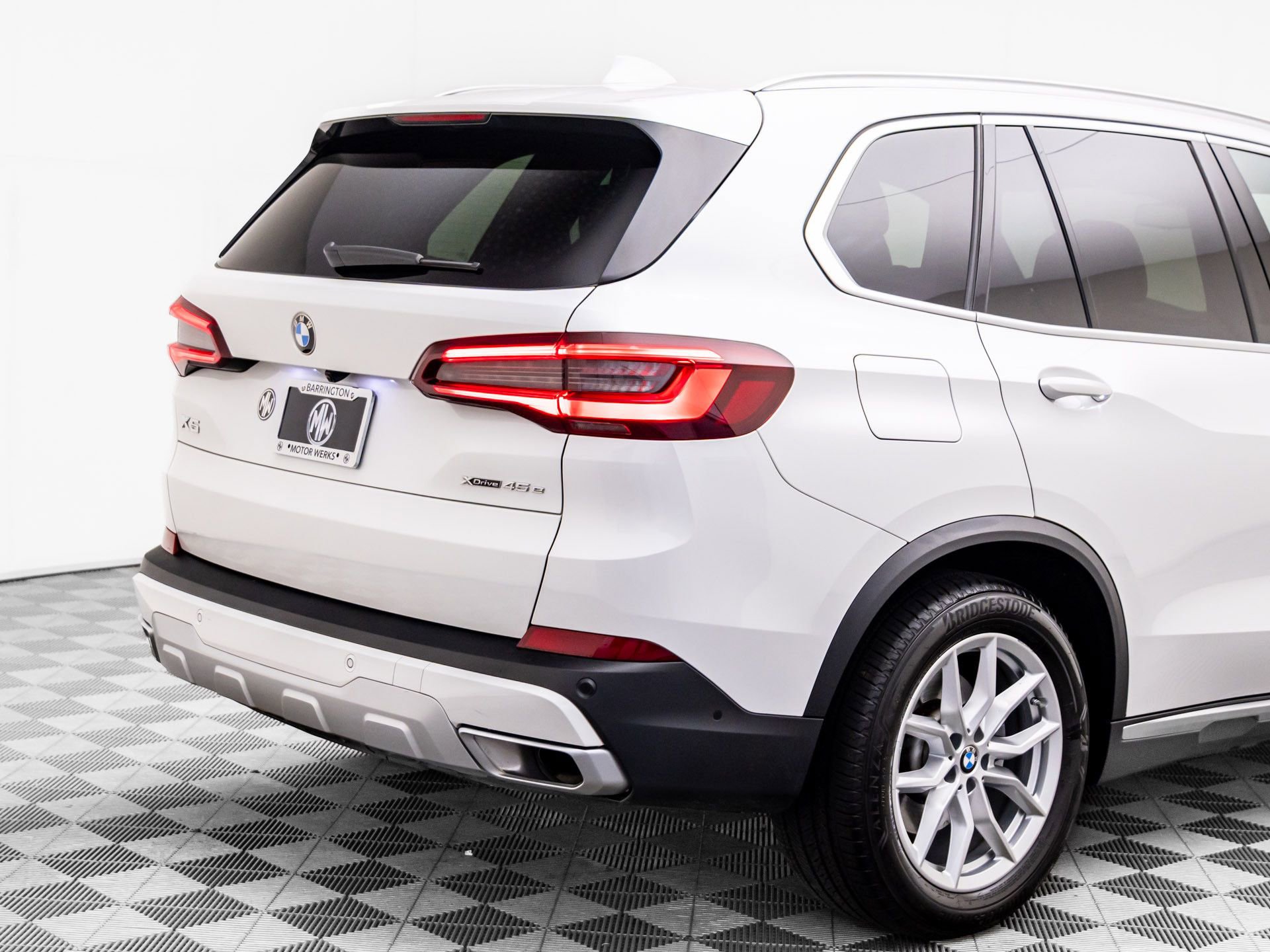 Used 2021 BMW X5 xDrive45e w/ Executive Package image 34