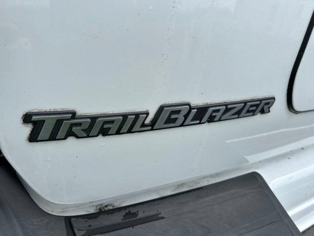 Used 2004 Chevrolet TrailBlazer LS w/ LS Preferred Equipment Group AWD/4WD image 40