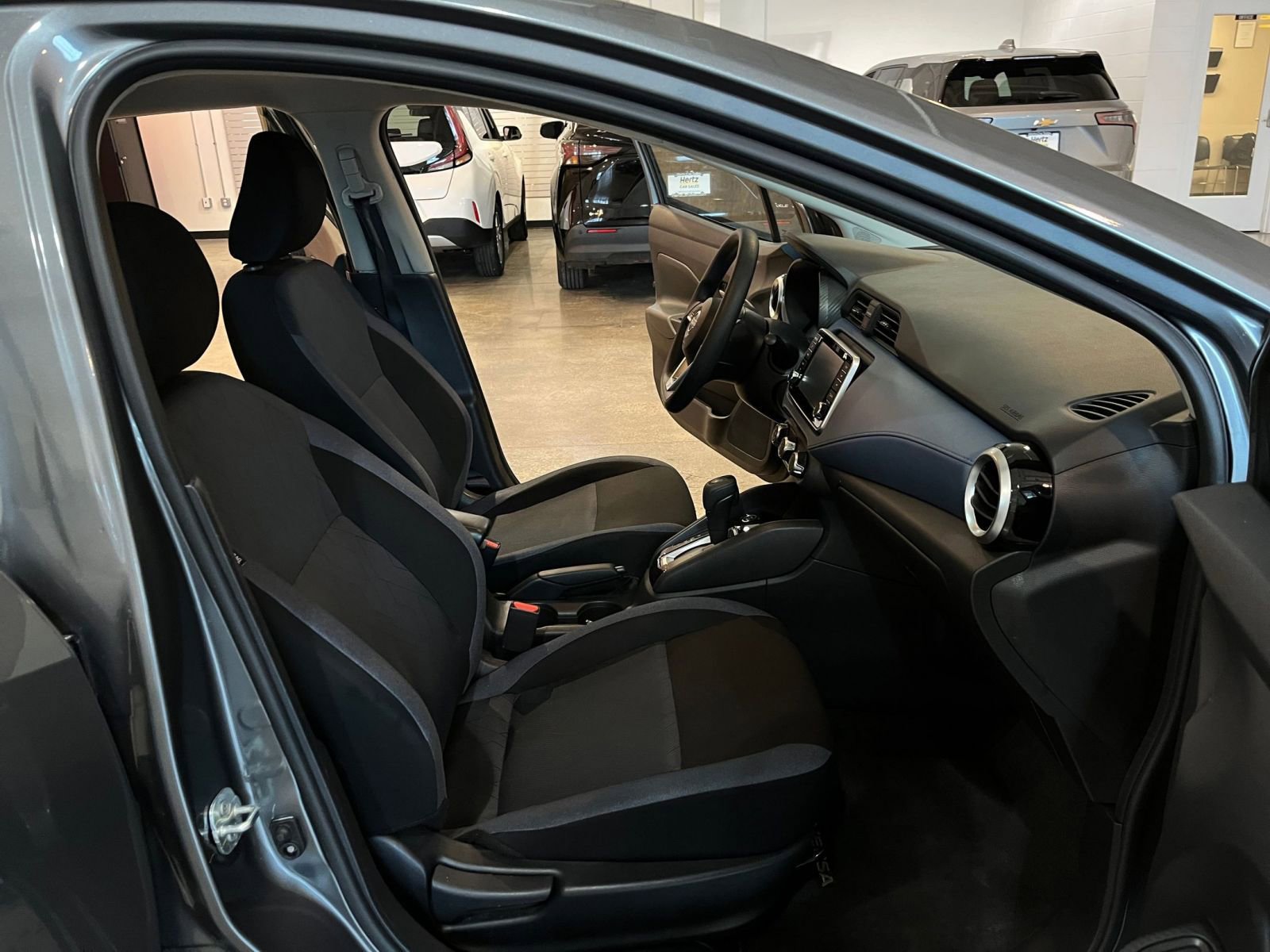 Used 2025 Nissan Versa SV image 35