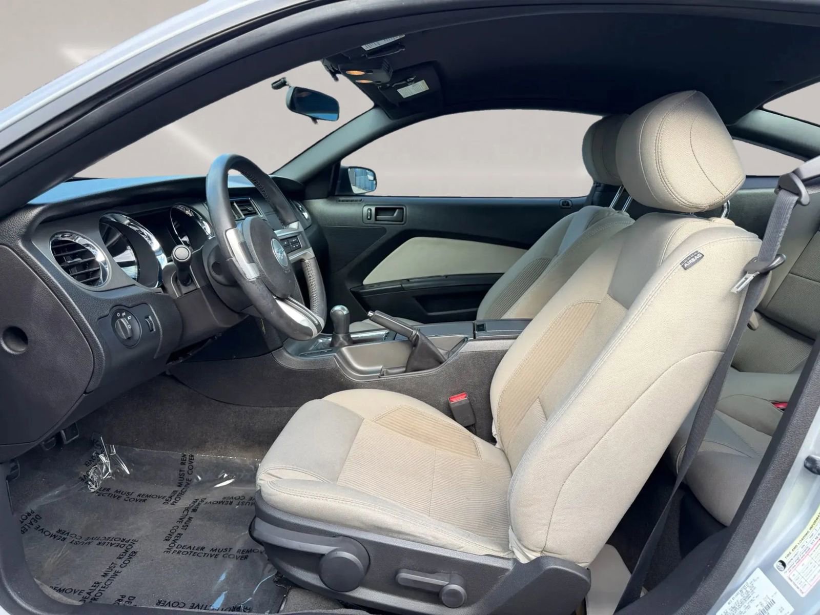 Used 2013 Ford Mustang GT RWD image 9
