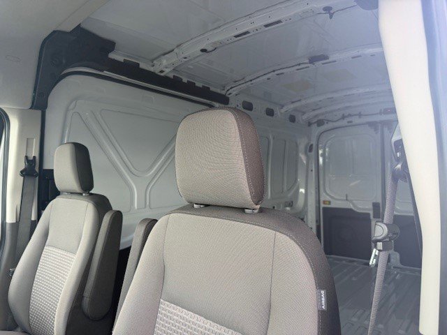 New 2026 Ford Transit 250 148 Medium Roof RWD image 12