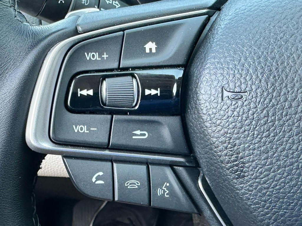Used 2021 Honda Accord Touring image 21