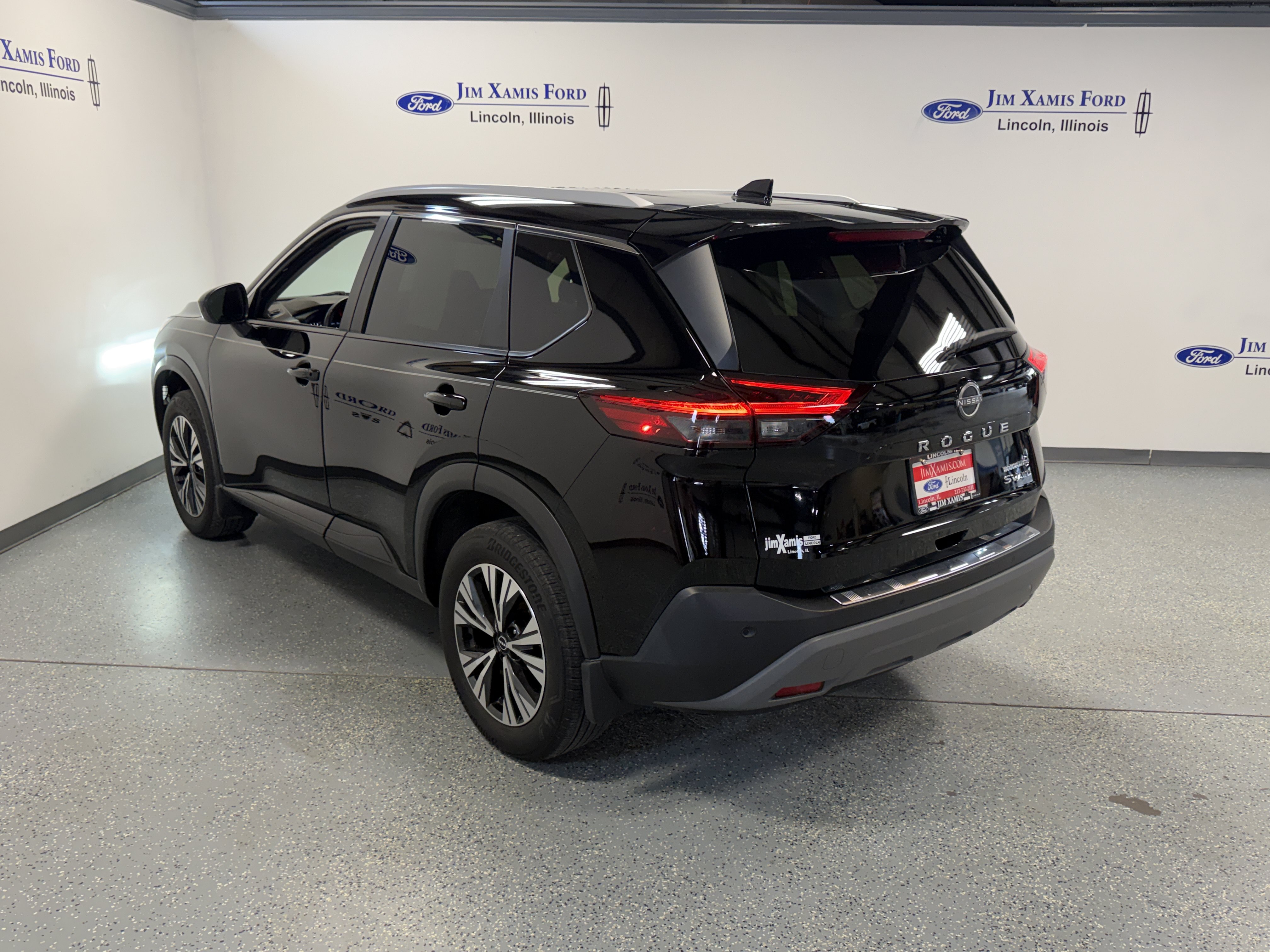 Used 2023 Nissan Rogue SV w/ SV Premium B Package AWD/4WD image 30