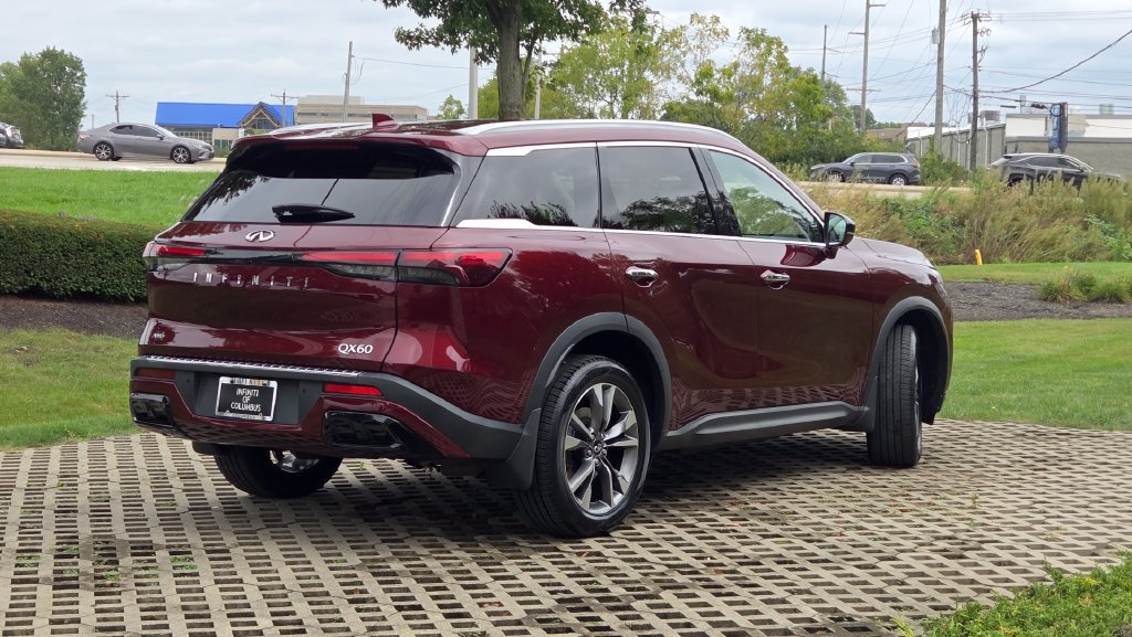 Used 2023 INFINITI QX60 Luxe w/ Cargo Package AWD/4WD image 10