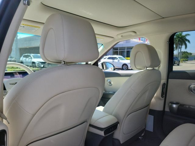 New 2026 Genesis GV60 RWD image 7