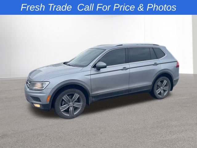 Used 2020 Volkswagen Tiguan SEL image 1