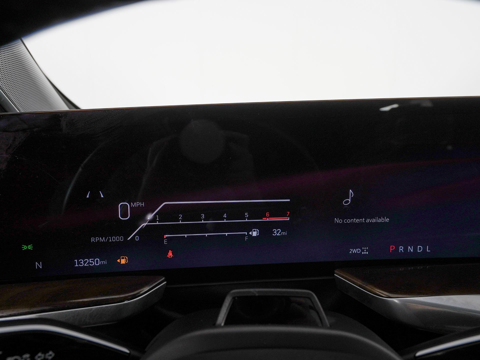 Used 2025 Cadillac Escalade Sport Platinum w/ LPO, ONYX Package AWD/4WD image 22