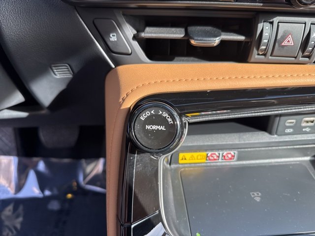 Used 2025 Lexus NX 350h AWD w/ Premium Package image 24