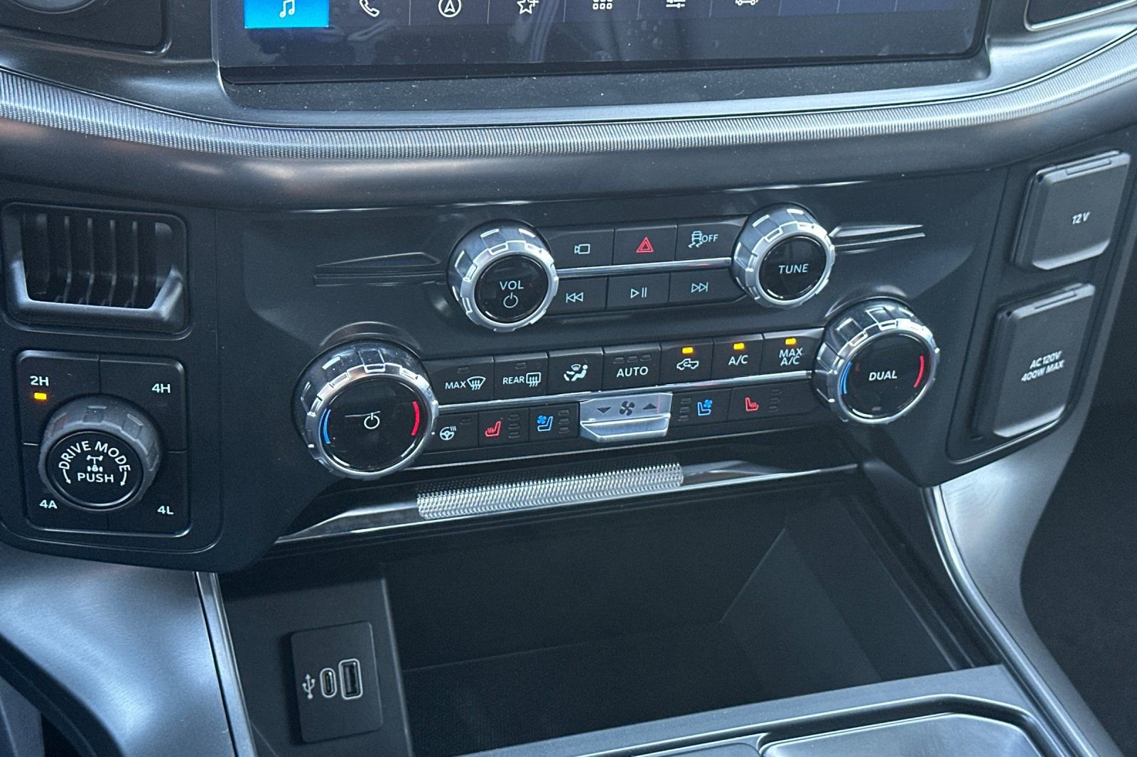 New 2026 Ford F150 Lariat w/ Equipment Group 501A Mid image 20