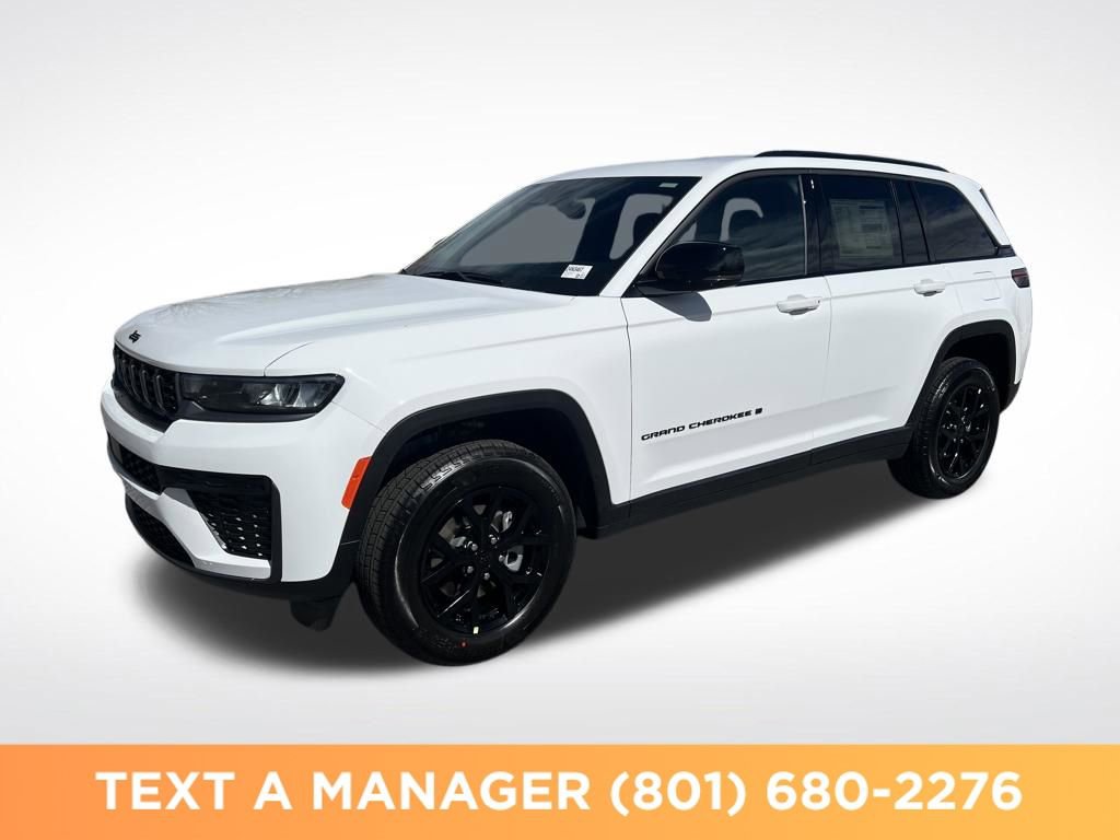New 2026 Jeep Grand Cherokee Altitude AWD/4WD image 1