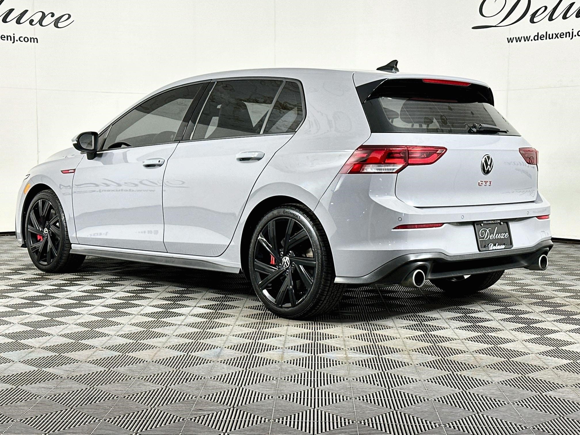 Used 2023 Volkswagen GTI SE w/ SE Leather Package FWD image 4