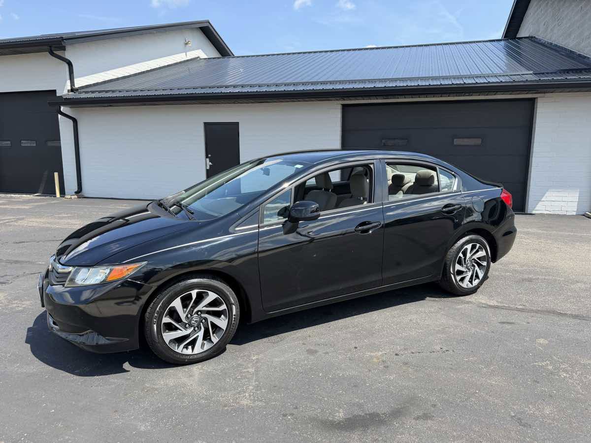 Used 2012 Honda Civic LX image 2