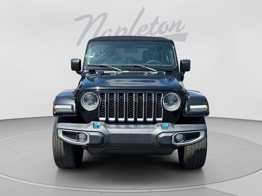 Used 2023 Jeep Wrangler Unlimited Sahara AWD/4WD image 9