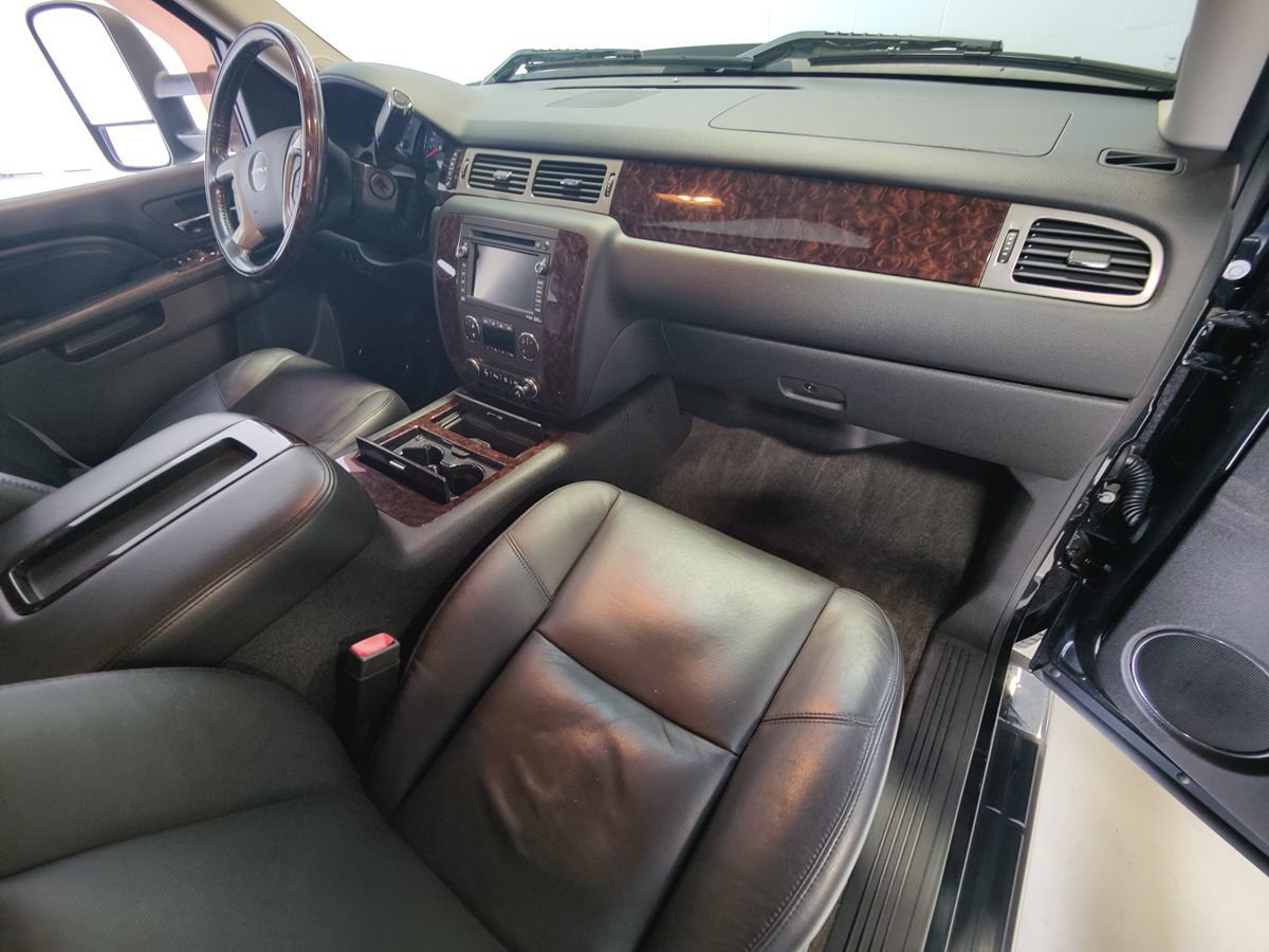 Used 2011 GMC Sierra 2500 Denali AWD/4WD image 13