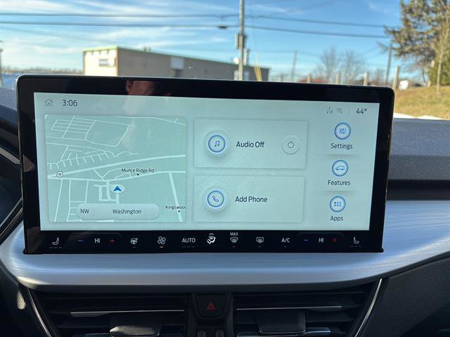 New 2026 Ford Escape Platinum w/ Class II Trailer Tow Package image 21