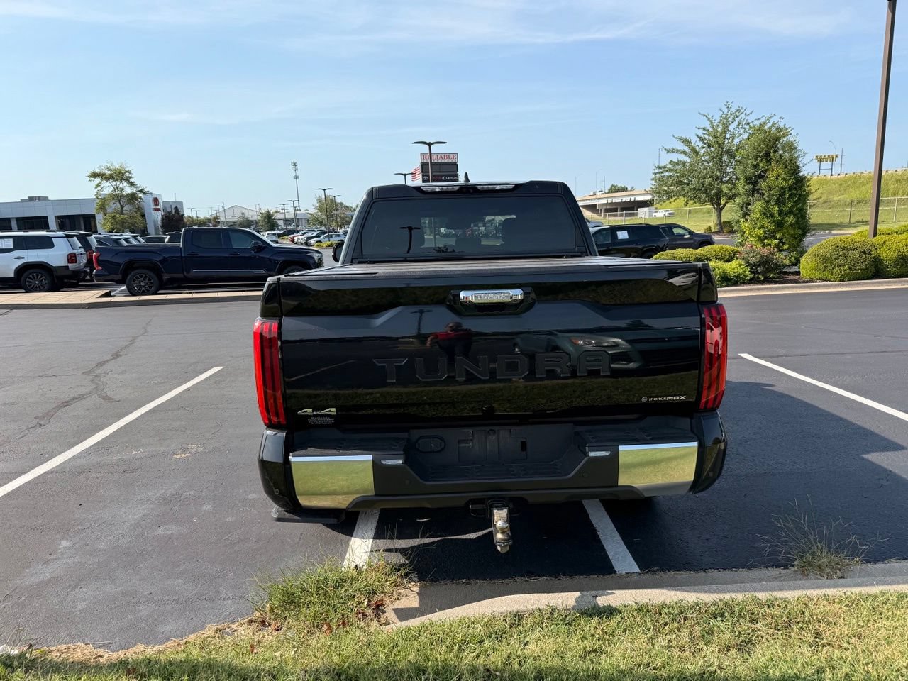 Used 2025 Toyota Tundra Limited AWD/4WD image 5