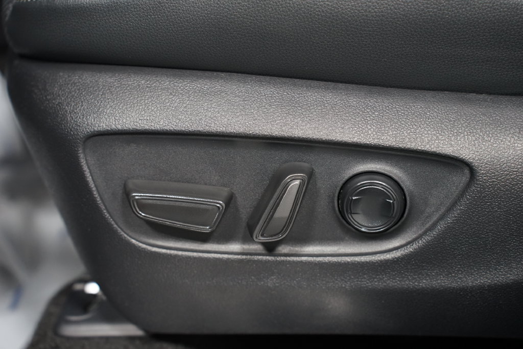 New 2026 Toyota Grand Highlander FWD image 35