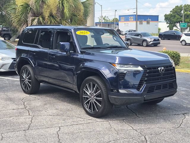Used 2025 Lexus GX 550 w/ Accessory Package (Z1) AWD/4WD image 3