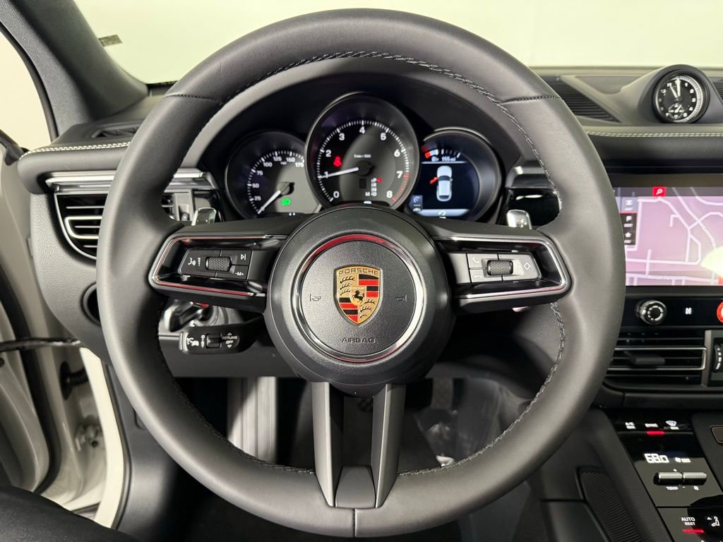 New 2025 Porsche Macan image 35