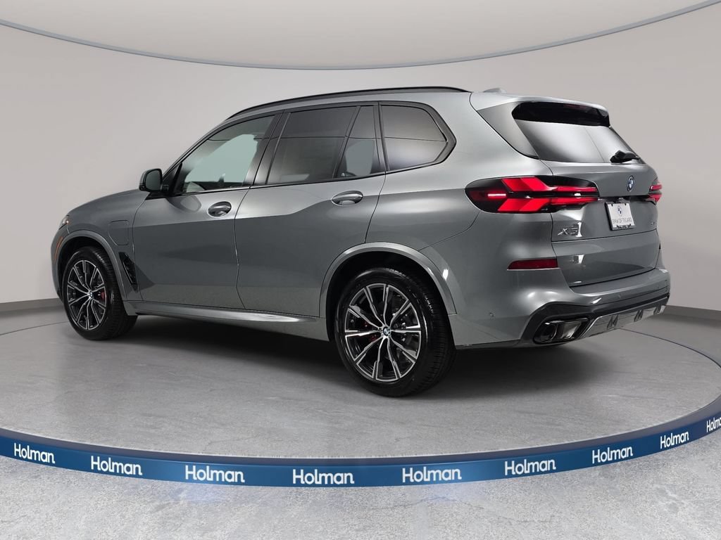 New 2026 BMW X5 xDrive50e w/ M Sport Package AWD/4WD image 7