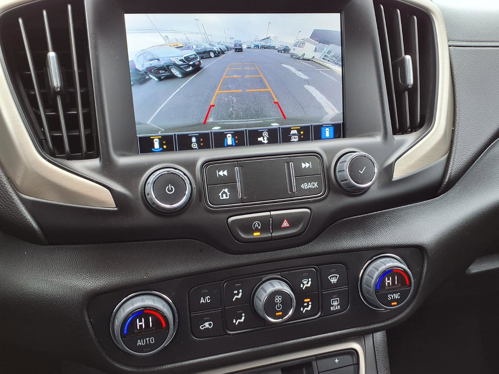 Certified 2024 GMC Terrain Denali w/ Denali Premium Package AWD/4WD image 29