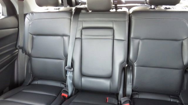 Certified 2022 Ford Explorer XLT w/ Equipment Group 202A image 8