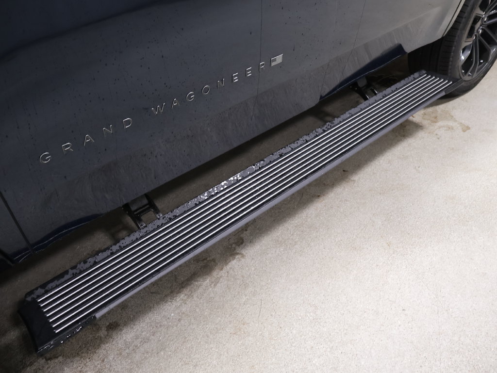 New 2026 Jeep Grand Wagoneer Summit AWD/4WD image 8