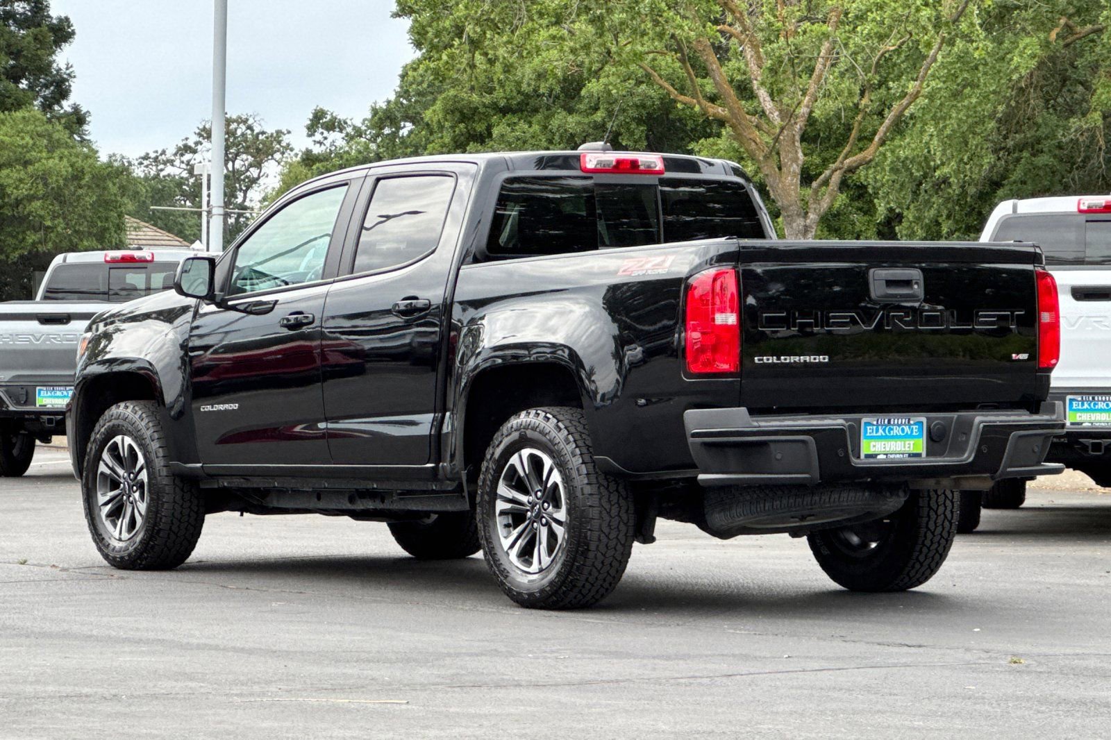 Used 2022 Chevrolet Colorado Z71 AWD/4WD image 5
