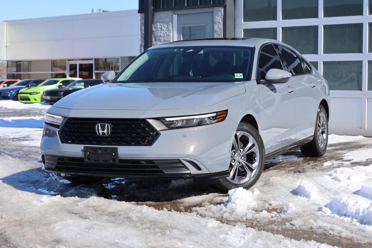 Used 2024 Honda Accord EX-L image 3