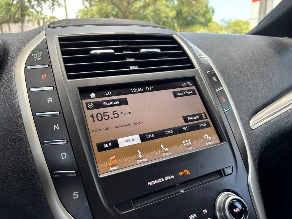 Used 2017 Lincoln MKC Premiere FWD image 28