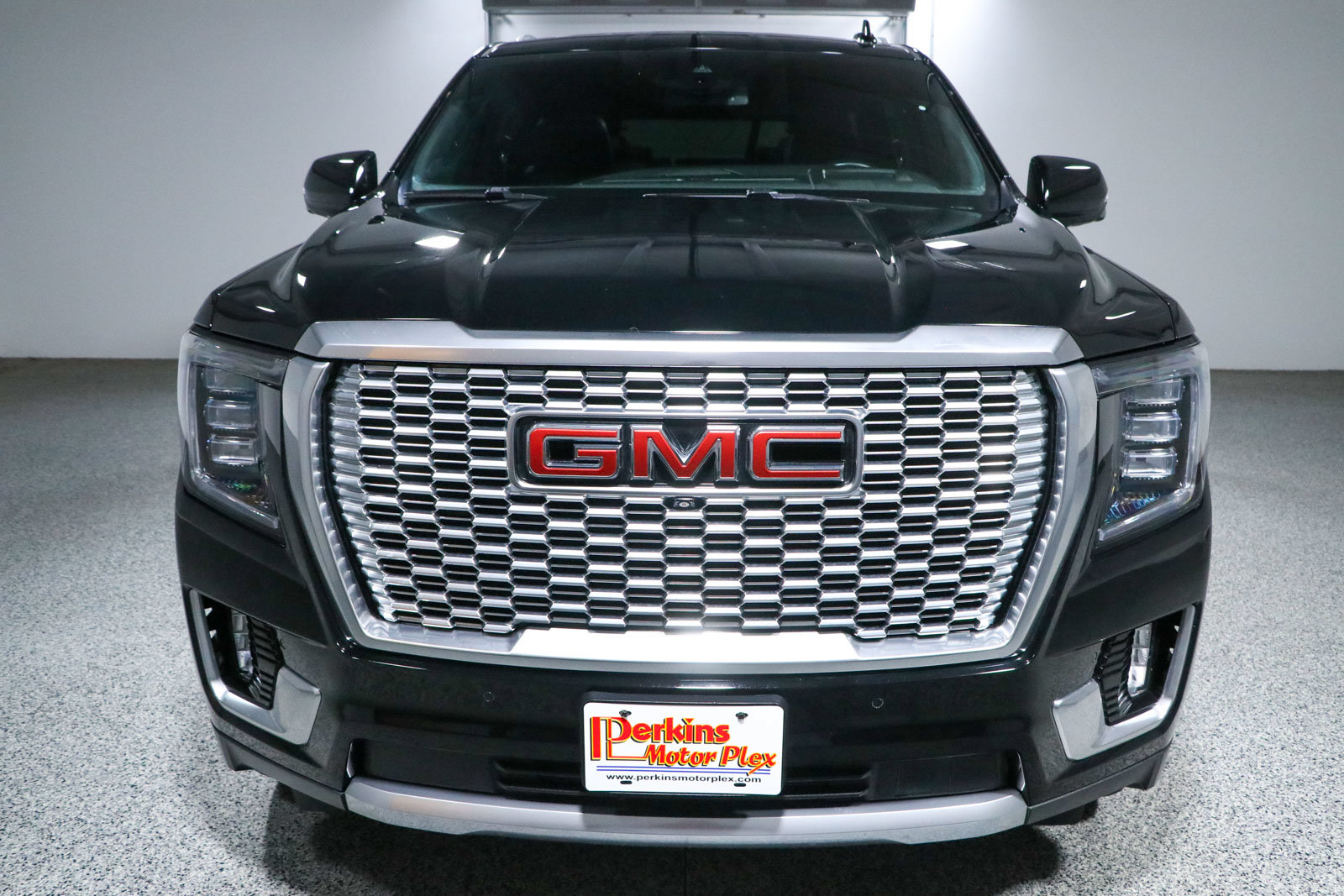 Used 2023 GMC Yukon Denali w/ Max Trailering Package AWD/4WD image 4