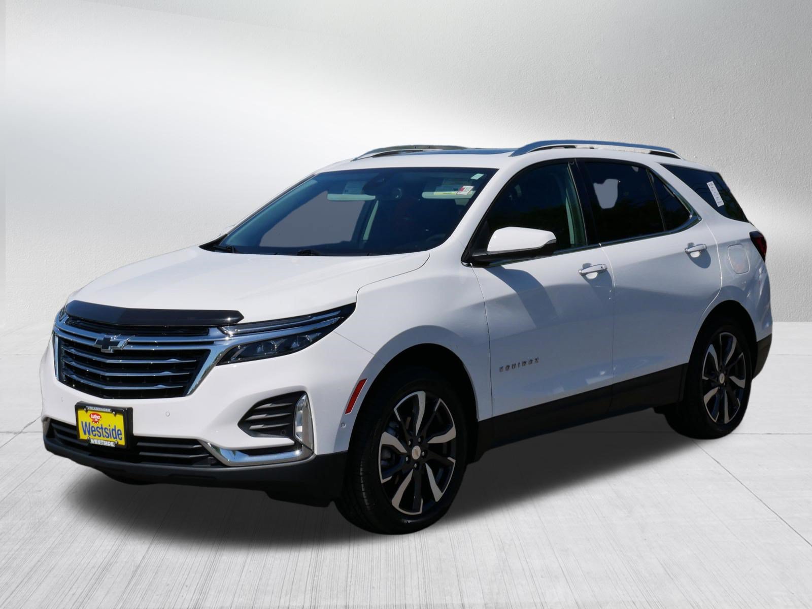 Used 2022 Chevrolet Equinox Premier AWD/4WD image 3