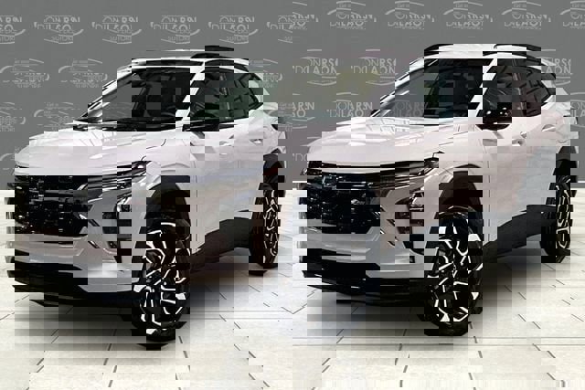 New 2026 Chevrolet Trax RS w/ Driver Confidence Package image 2