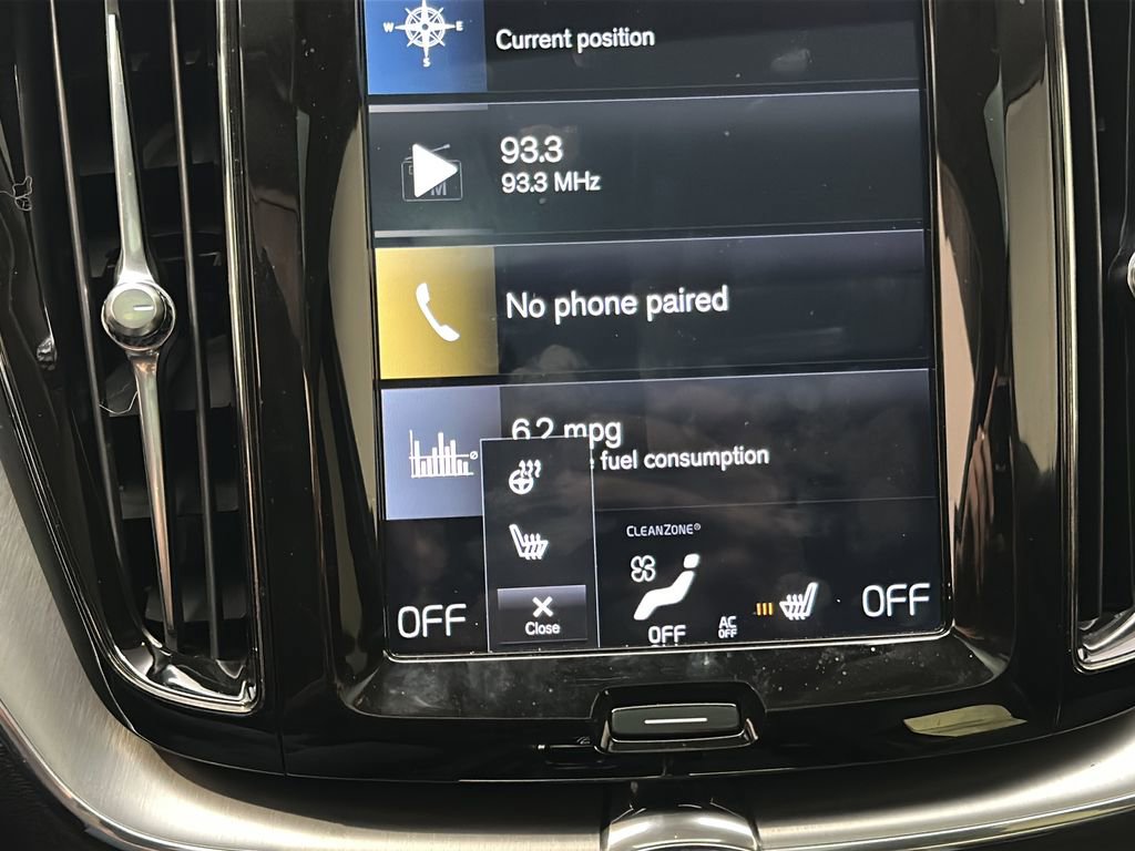 Used 2019 Volvo XC60 T5 Momentum w/ Premium Package AWD/4WD image 29