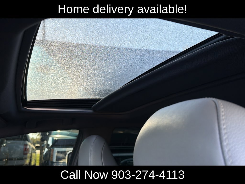 Used 2020 Toyota Avalon XLE w/ Moonroof Package FWD image 14