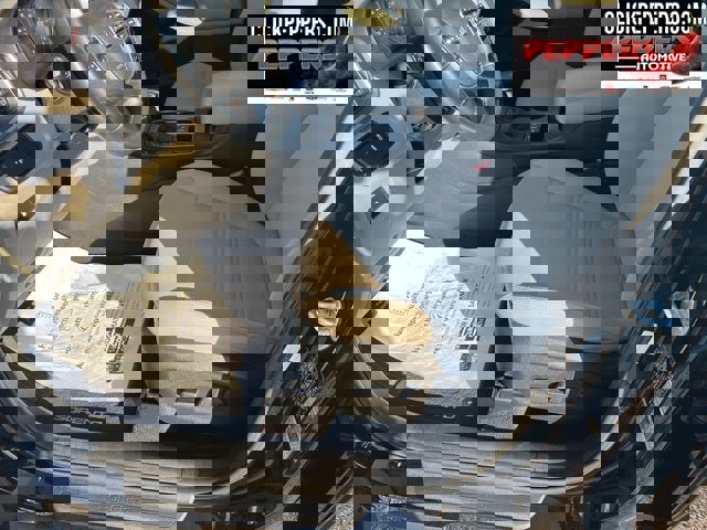 Used 2019 Kia Sorento LX w/ LX Convenience Package image 11