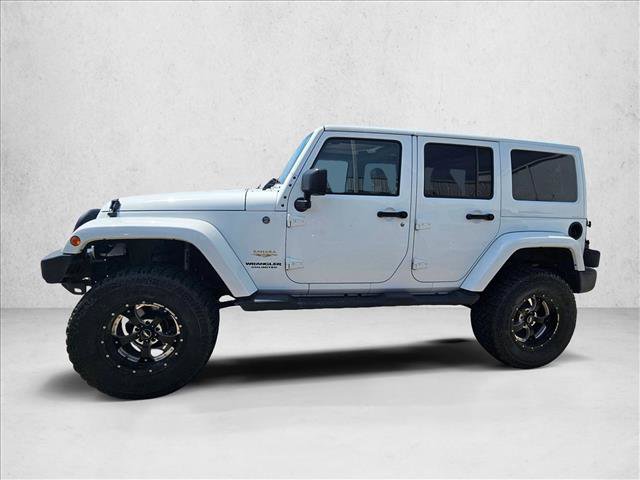 Used 2015 Jeep Wrangler Unlimited Sahara w/ Connectivity Group AWD/4WD image 4