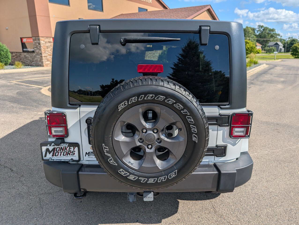 Used 2017 Jeep Wrangler Unlimited Sport image 8