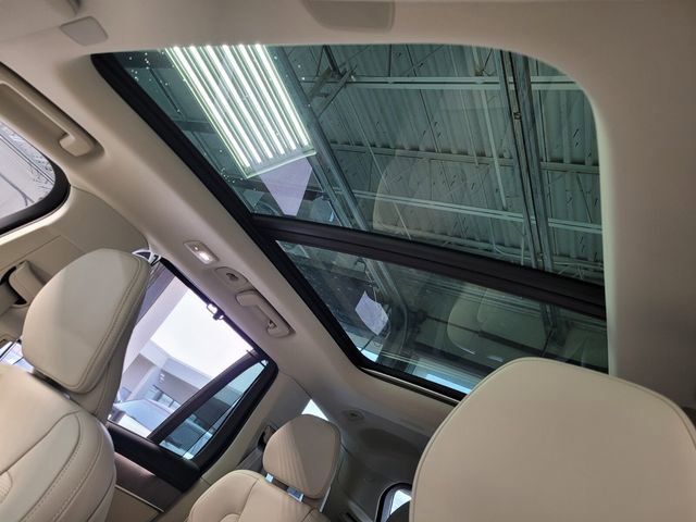 New 2026 Volvo XC90 B6 Ultra w/ Protection Package AWD/4WD image 8