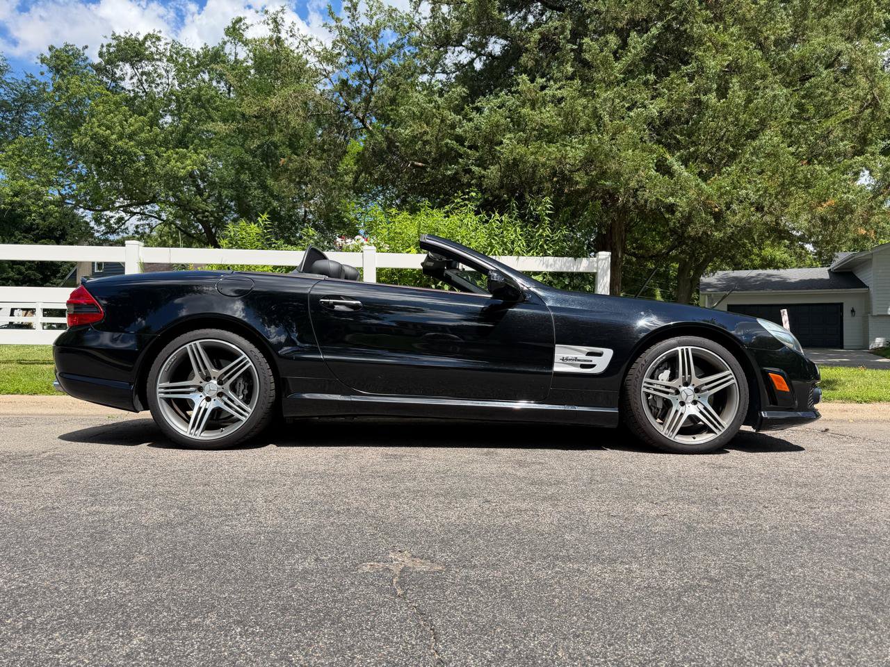 Used 2011 Mercedes-Benz SL 63 AMG image 27