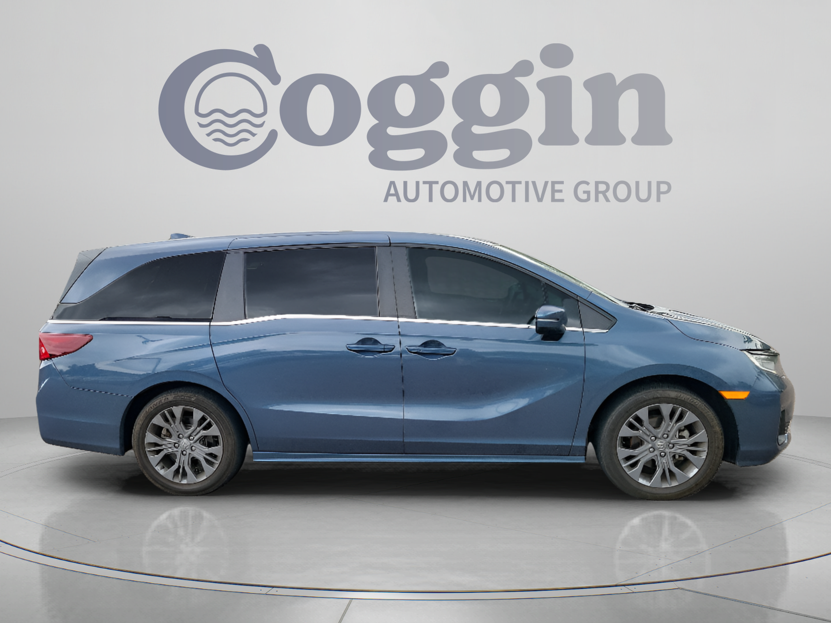 Certified 2025 Honda Odyssey Touring image 6