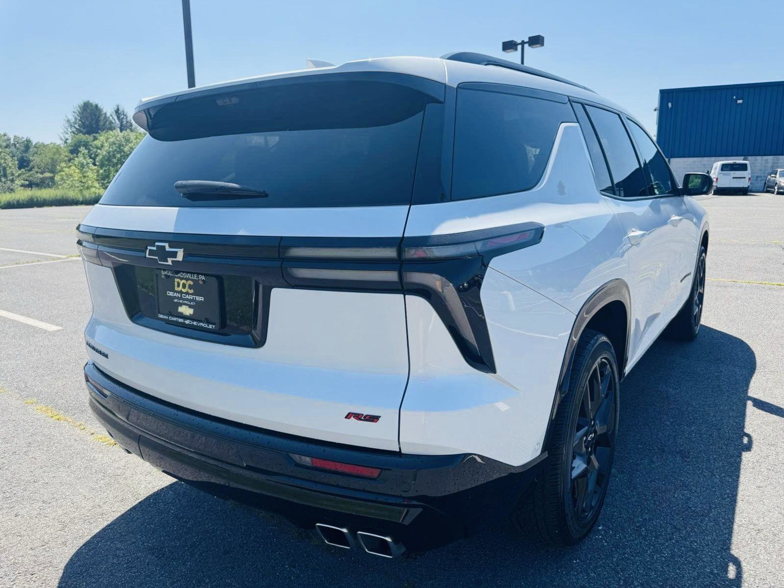 Used 2024 Chevrolet Traverse RS image 7