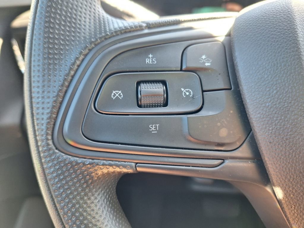 Used 2025 Buick Envista Preferred image 11