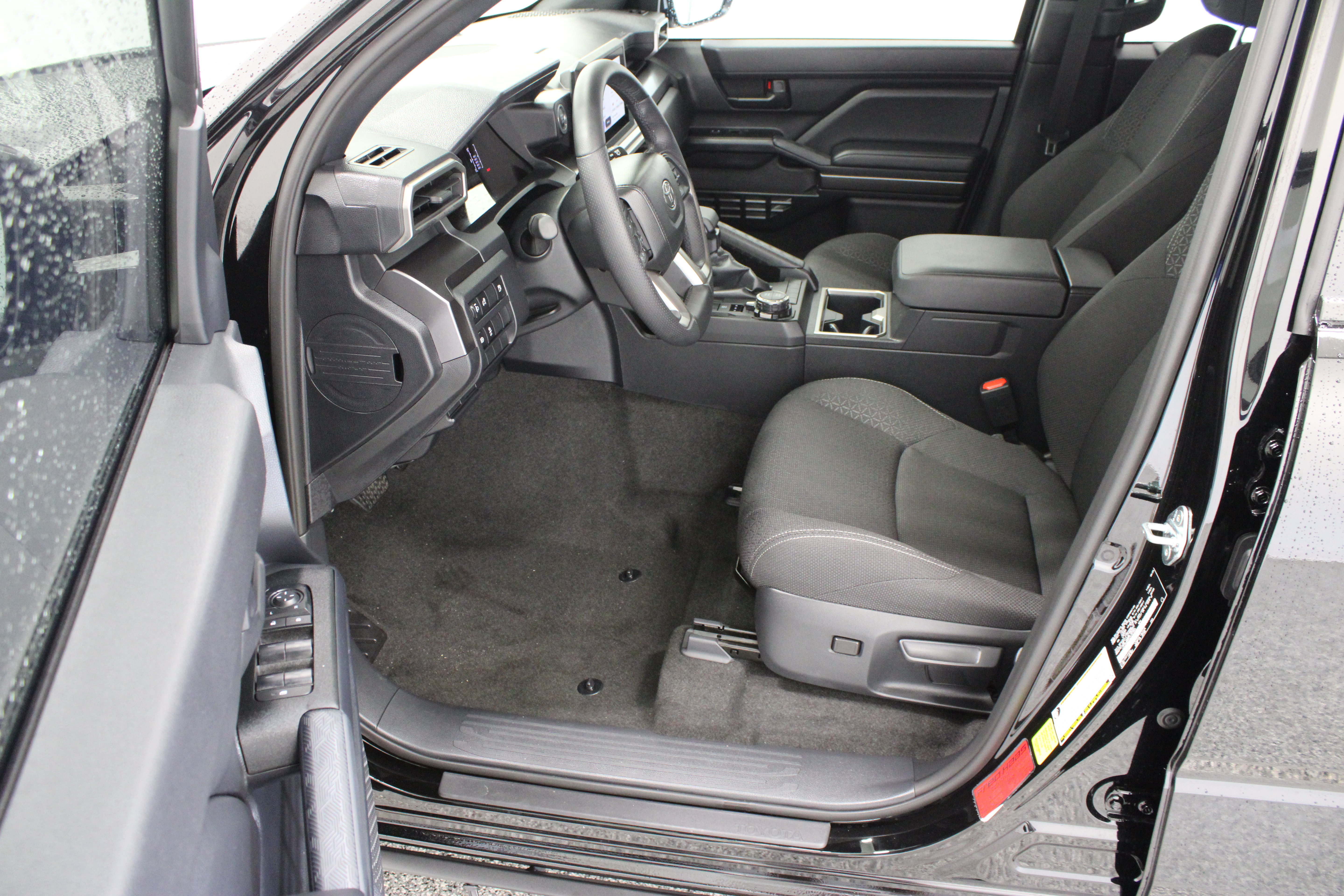 Used 2026 Toyota 4Runner SR5 AWD/4WD image 14