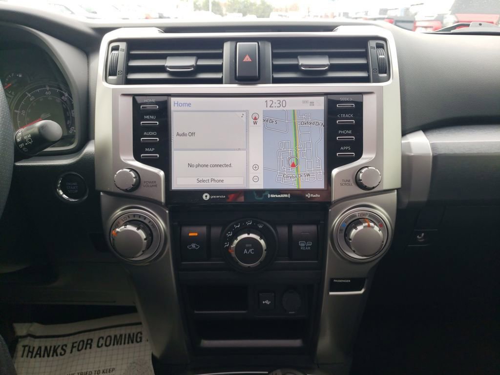 Used 2022 Toyota 4Runner SR5 Premium w/ Moonroof Package AWD/4WD image 17