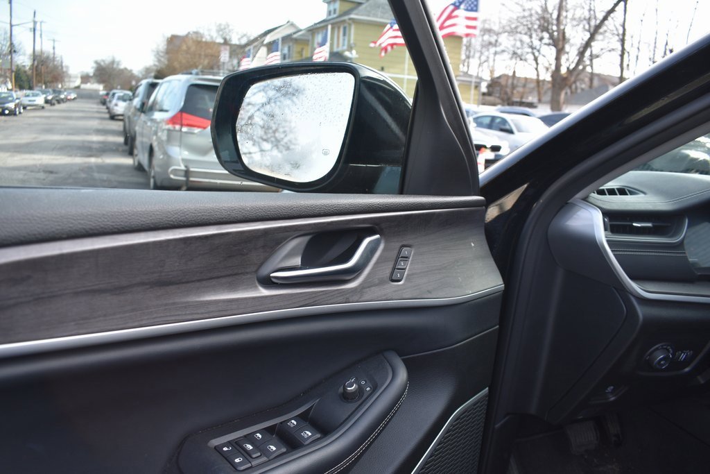 Used 2022 Jeep Grand Cherokee L Limited image 14